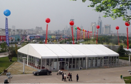 Hard wall exhibition tent