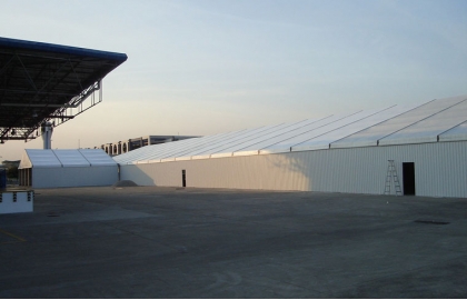 Large capacity warehouse tent