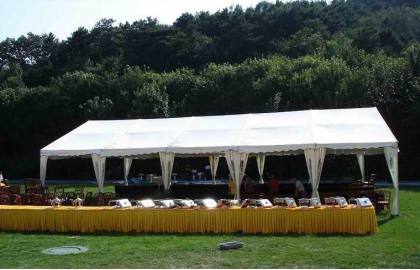 Small tent for events 200 people