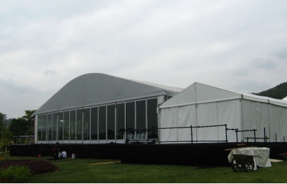 1000 people glass wall arch tent
