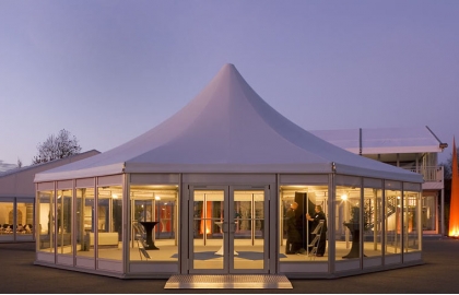 Multi-side tent for outdoor wedding events