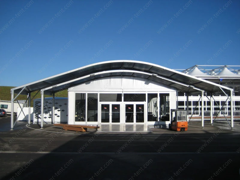 Grande tente commerciale extérieure à vendre