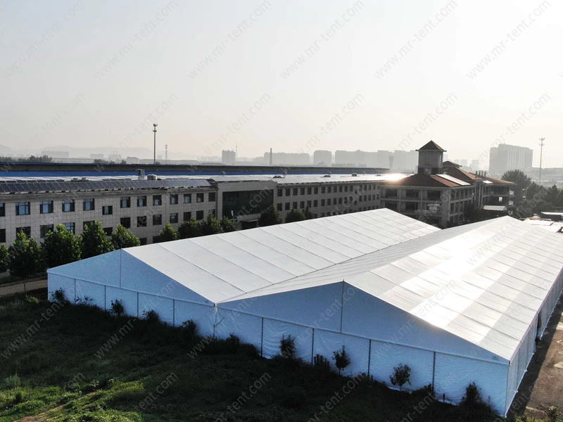 Grande tente de rangement temporaire en aluminium