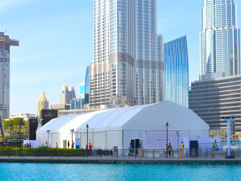 Polygonal Tents in Sports Perfect for Large Clear Spanning Spaces